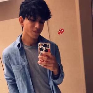 Meet your Posher, Carlos